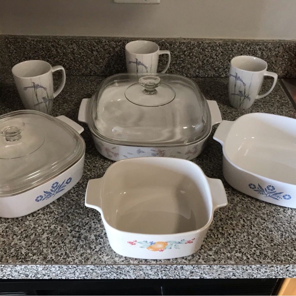 ‼️SOLD‼️ Multiple Vintage Corning Ware Pieces
